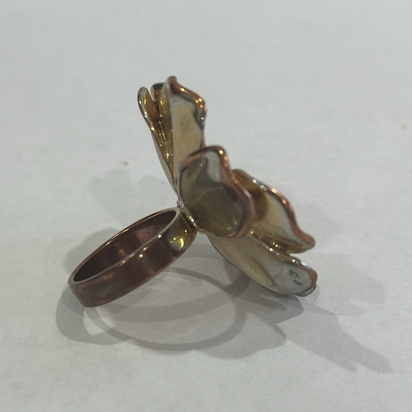 BIG GOLD FLOWER TURQUOISE STONE RING‎ SIZE 7 - Picture 5 of 8